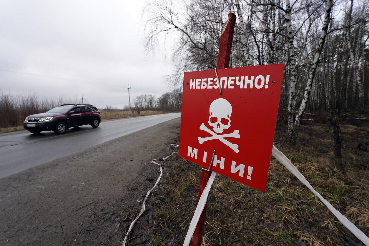 Lithuania to allocate 35 million euros for demining equipment to Ukraine