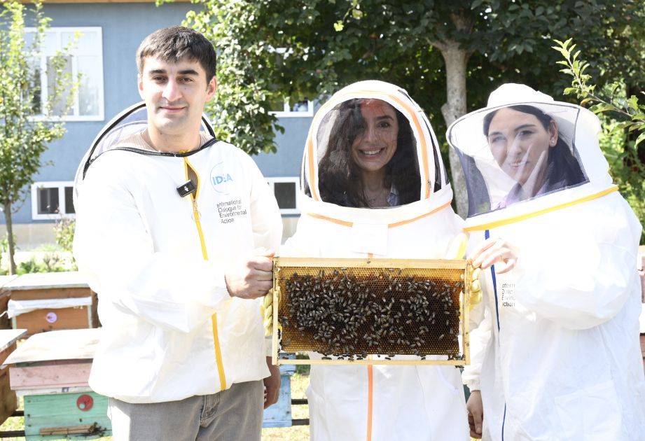 Vice-President of Heydar Aliyev Foundation Leyla Aliyeva meets participants of “Young beekeeper" project in Gabala [PHOTOS]