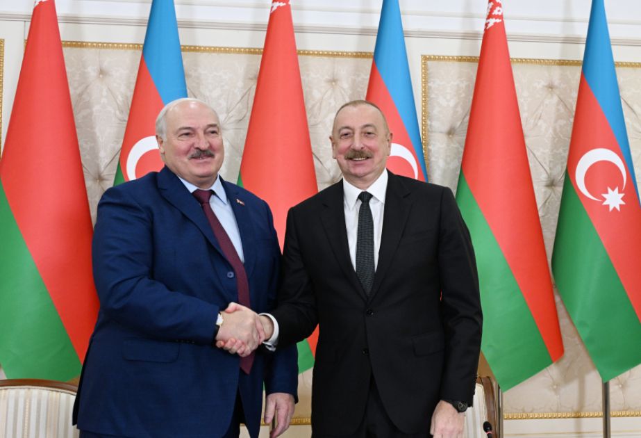 President Ilham Aliyev makes phone call to President of Belarus