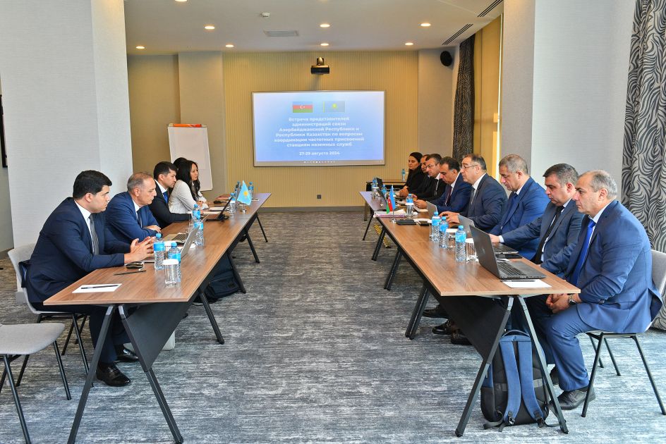 Azerbaijani, Kazakh reps of communication administrations mull prospects of setting coordination work [PHOTOS]