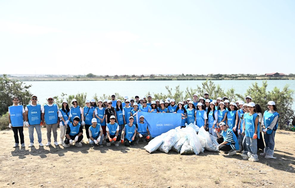 Vice President of Heydar Aliyev Foundation Leyla Aliyeva joins clean-up action [PHOTOS]