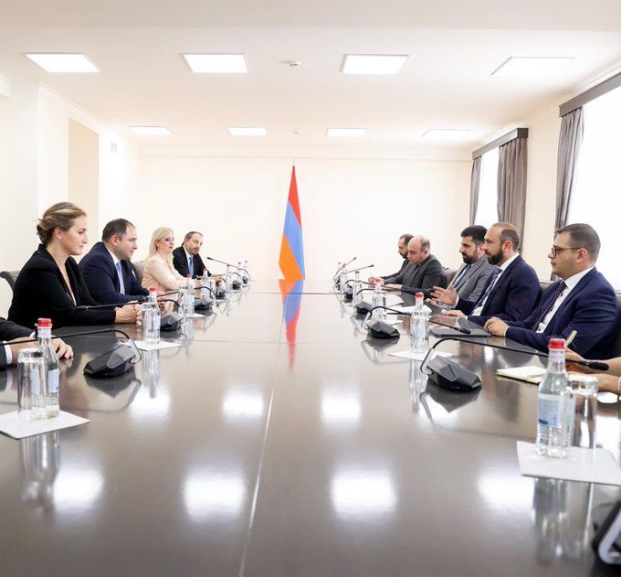 Nikoloz Samkharadze met Foreign Minister of Armenia, Ararat Mirzoyan