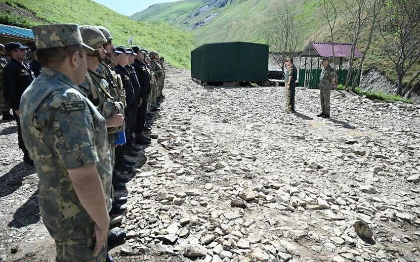 Azerbaijan Defence Ministry leadership inspects combat training of units