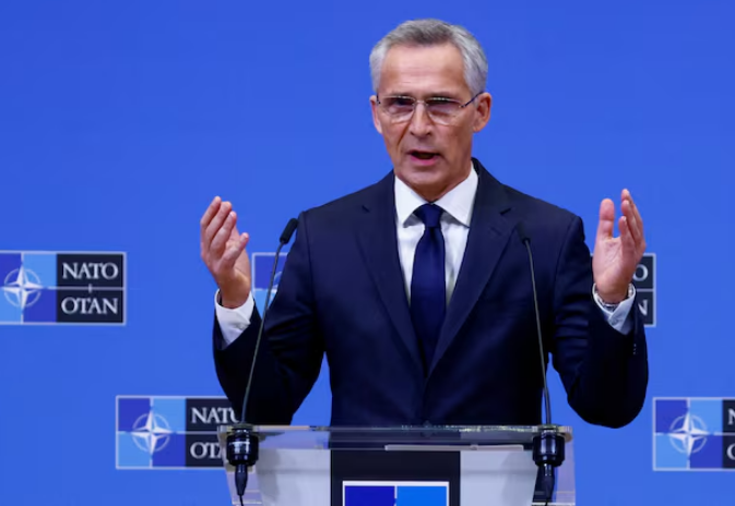 Stoltenberg urges NATO allies to boost military aid to Ukraine