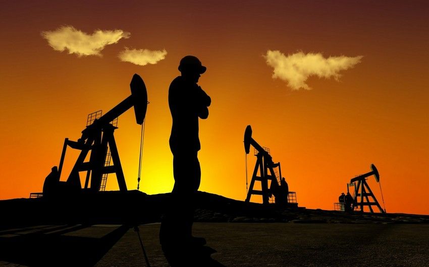 Daily oil production in Azerbaijan revealed for August