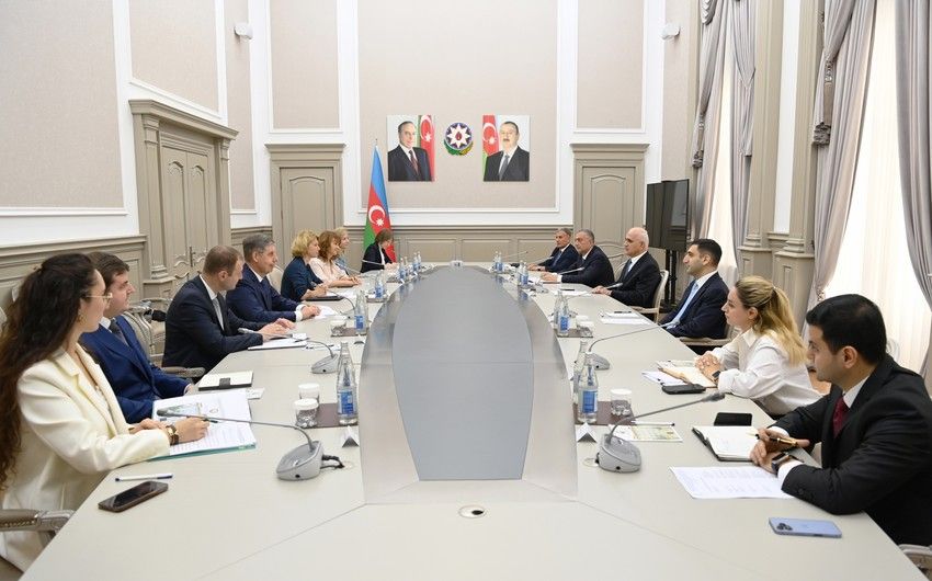 Azerbaijan, Russia discuss boosting agricultural product supply [PHOTOS]