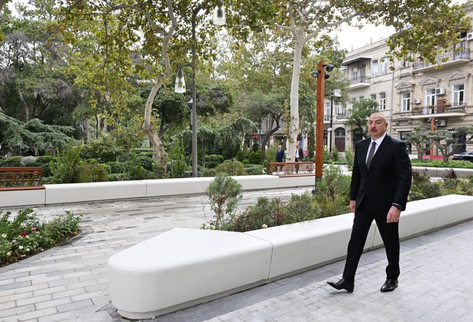 President Ilham Aliyev visits "Khagani" Garden and surrounding areas after improvements and renovations [UPDATED/PHOTOS/VIDEO]