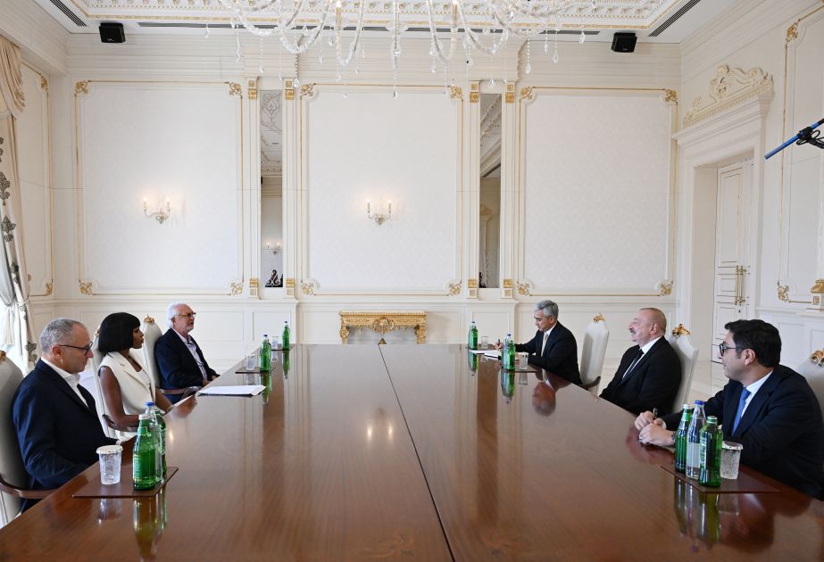 President Ilham Aliyev receives President and Chief Executive Officer, consultant of Formula 1, and British supermodel [PHOTOS]