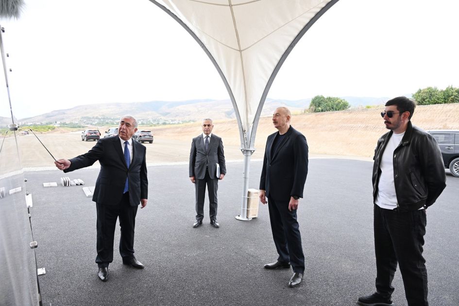 President Ilham Aliyev inspects progress on Aghdam-Asgaran-Khojaly-Khankendi highway [PHOTOS]