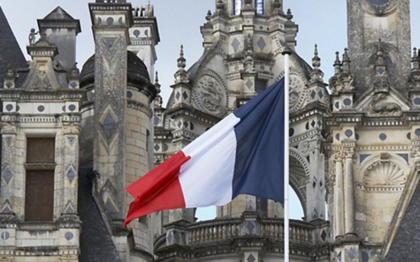 New French Government announced following consultations