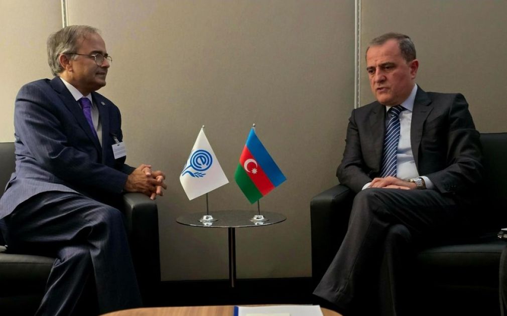 Azerbaijan's Bayramov discusses cooperation with ECO Secretary General at UN Assembly