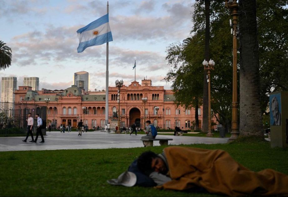 Poverty rate in Argentina rise to 53 percent