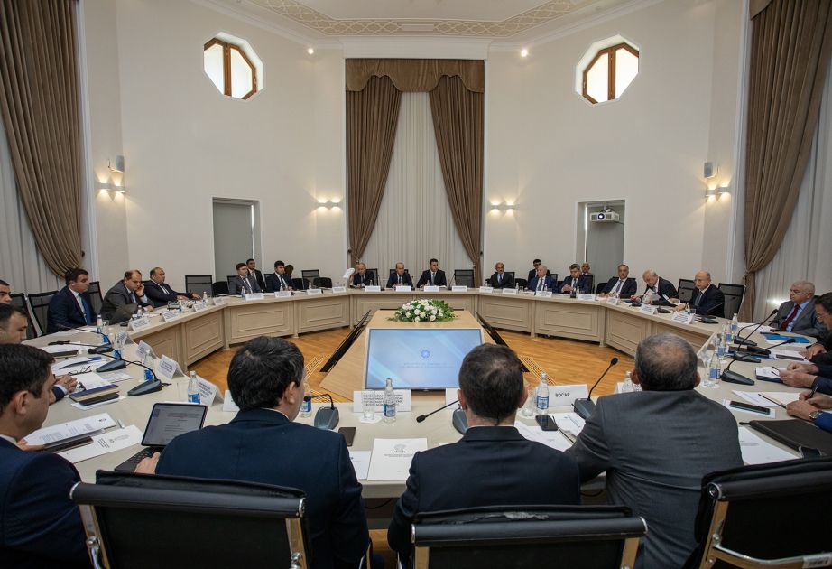 Azerbaijan holds meeting on green energy zone in liberated territories