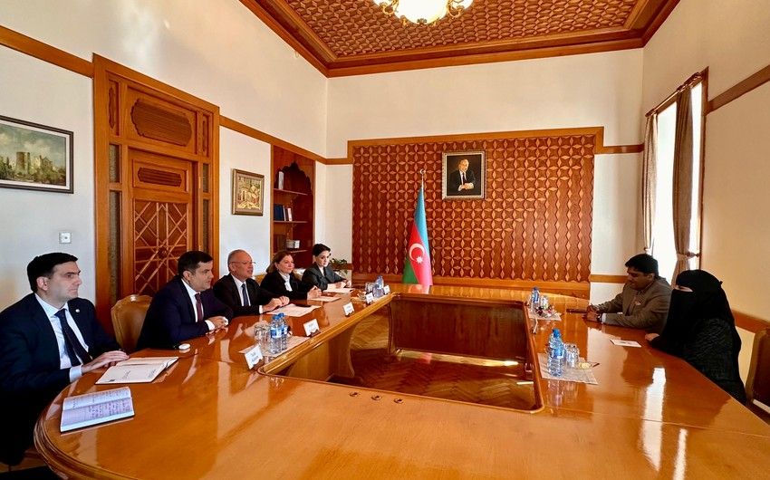 Azerbaijan, OIC discuss issues of international legal cooperation