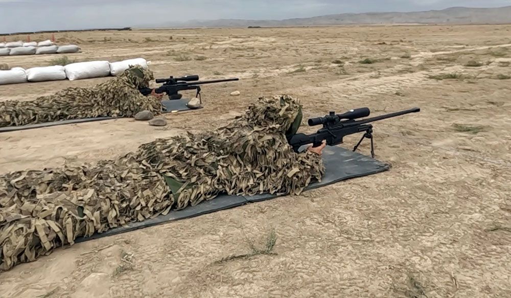 Azerbaijani servicemen fulfil practical shooting exercises from sniper rifles [VIDEO]