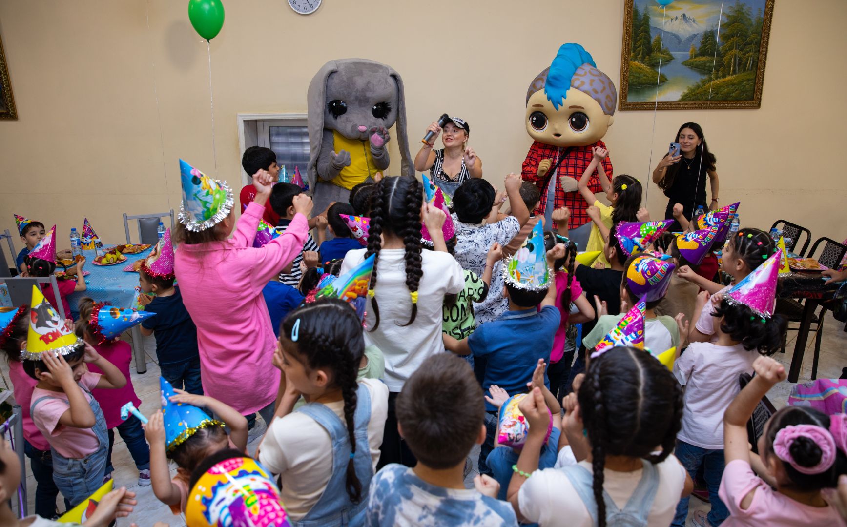 Heydar Aliyev Foundation organise party in orphanages [PHOTOS]