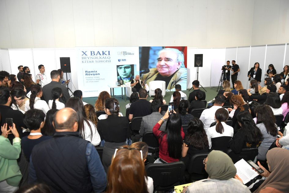 People's Poet Ramiz Rovshan presents his new work at Baku Int'l Book Fair [PHOTOS]