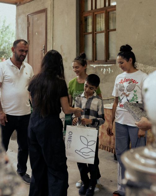 Leyla Aliyeva and Arzu Aliyeva meet participant of “Young beekeeper" project in Gabala