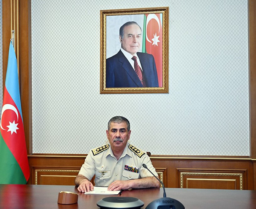 Colonel General Zakir Hasanov holds official meeting at Azerbaijan's Ministry of Defense