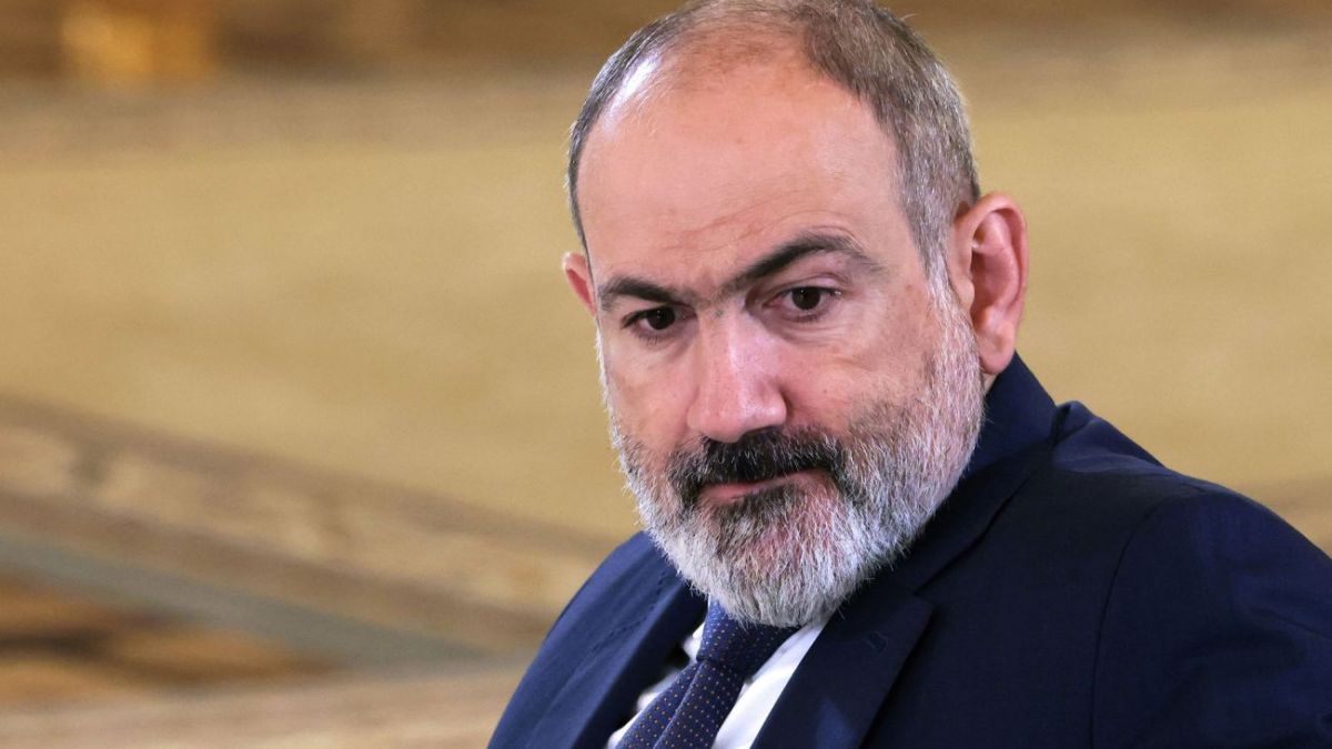 Pashinyan throws dust in eyes of public with his 'peace' cliche