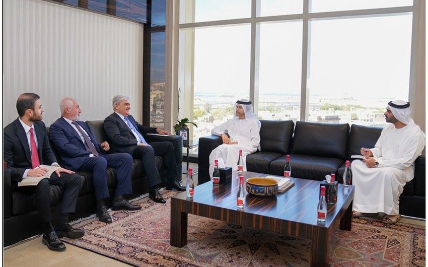 Azerbaijan, UAE strengthen financial cooperation at Dubai meeting