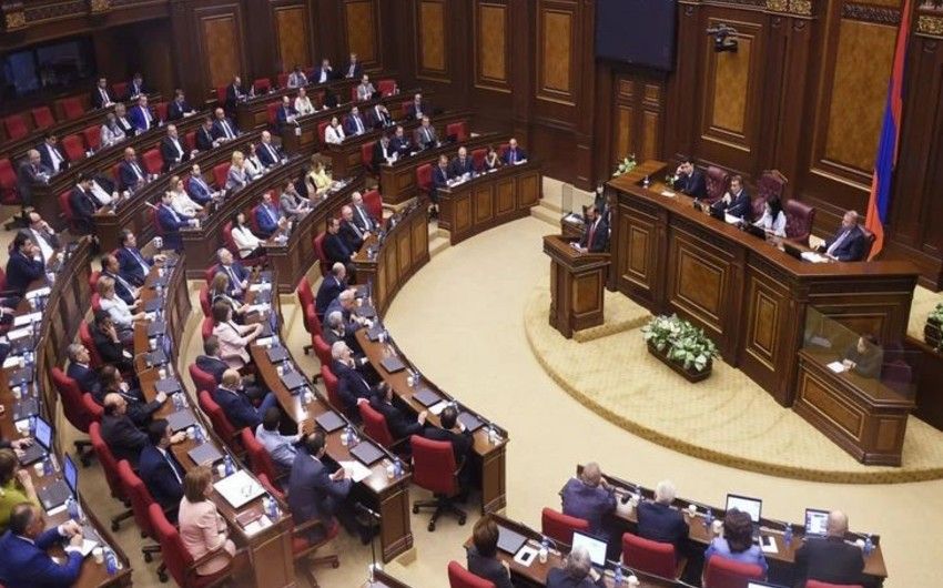 Armenian Parliament approves law for Armenia-Azerbaijan border commission