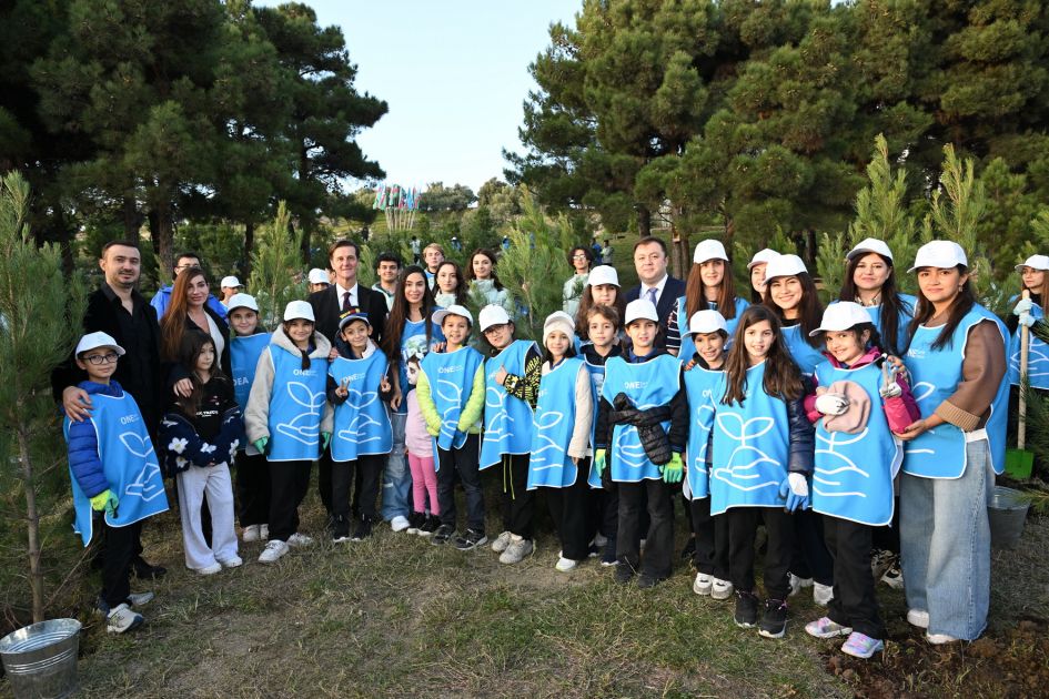 Leyla Aliyeva and Arzu Aliyeva attend tree-planting campaign at Baku's Ganjlik park [PHOTOS]