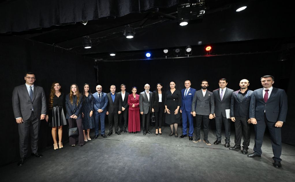 First Vice-President Mehriban Aliyeva visited Azerbaijan State Pantomime Theatre [PHOTOS]