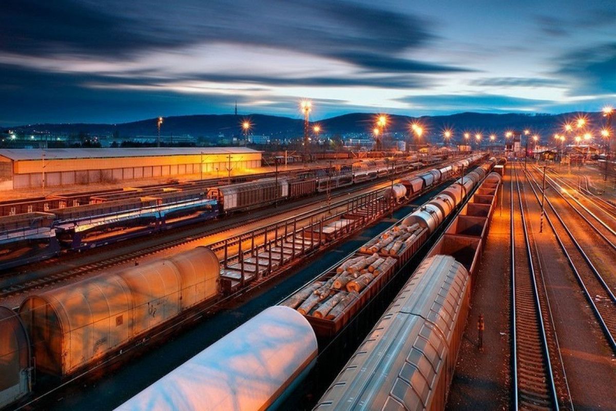 Azerbaijan Railways increases freight transportation