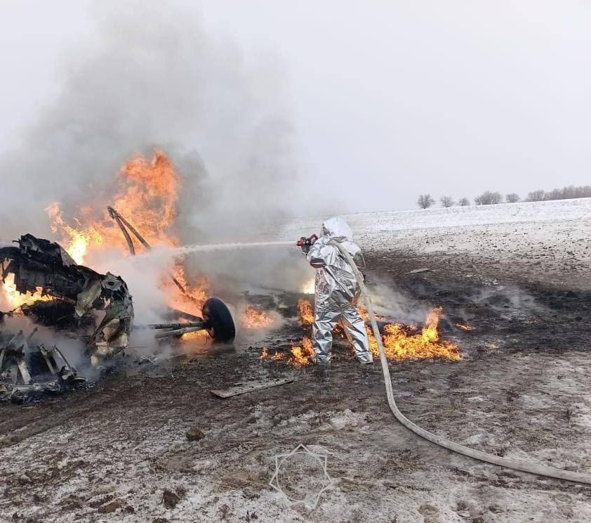 Kazakhstan Ministry of Defense helicopter makes hard landing, resulting in casualty [PHOTOS]