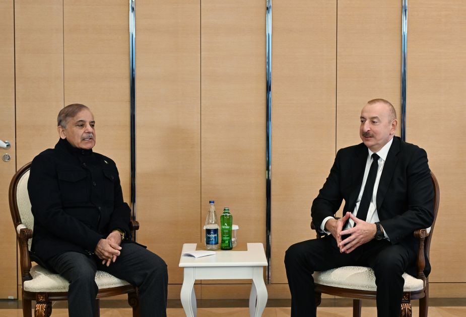 President Ilham Aliyev meets with Prime Minister of Pakistan [PHOTOS]