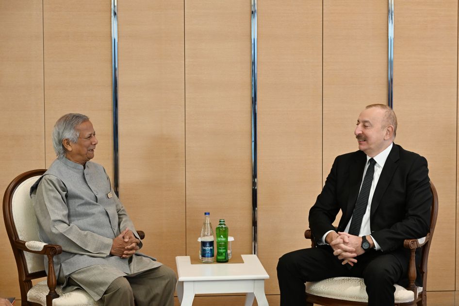 President Ilham Aliyev meets with Chief Adviser to Interim Government of Bangladesh [PHOTOS/VIDEO
]