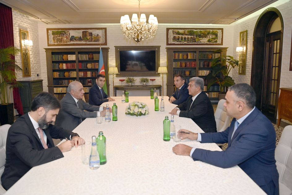 Azerbaijan's Prime Minister receives President of FC Barcelona [PHOTO]