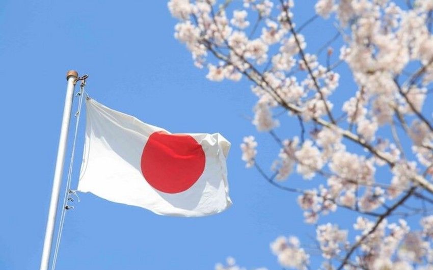 Japan stimulates its economy through boosting salaries and subsidies