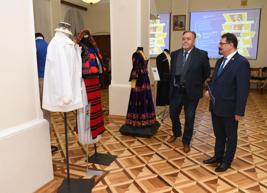 European national costumes exhibited in Baku [PHOTOS]