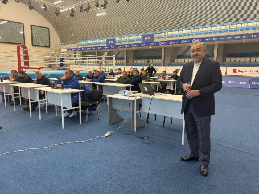 Former IBA Technical Committee Chair holds seminar for Azerbaijani coaches and referees [PHOTOS]