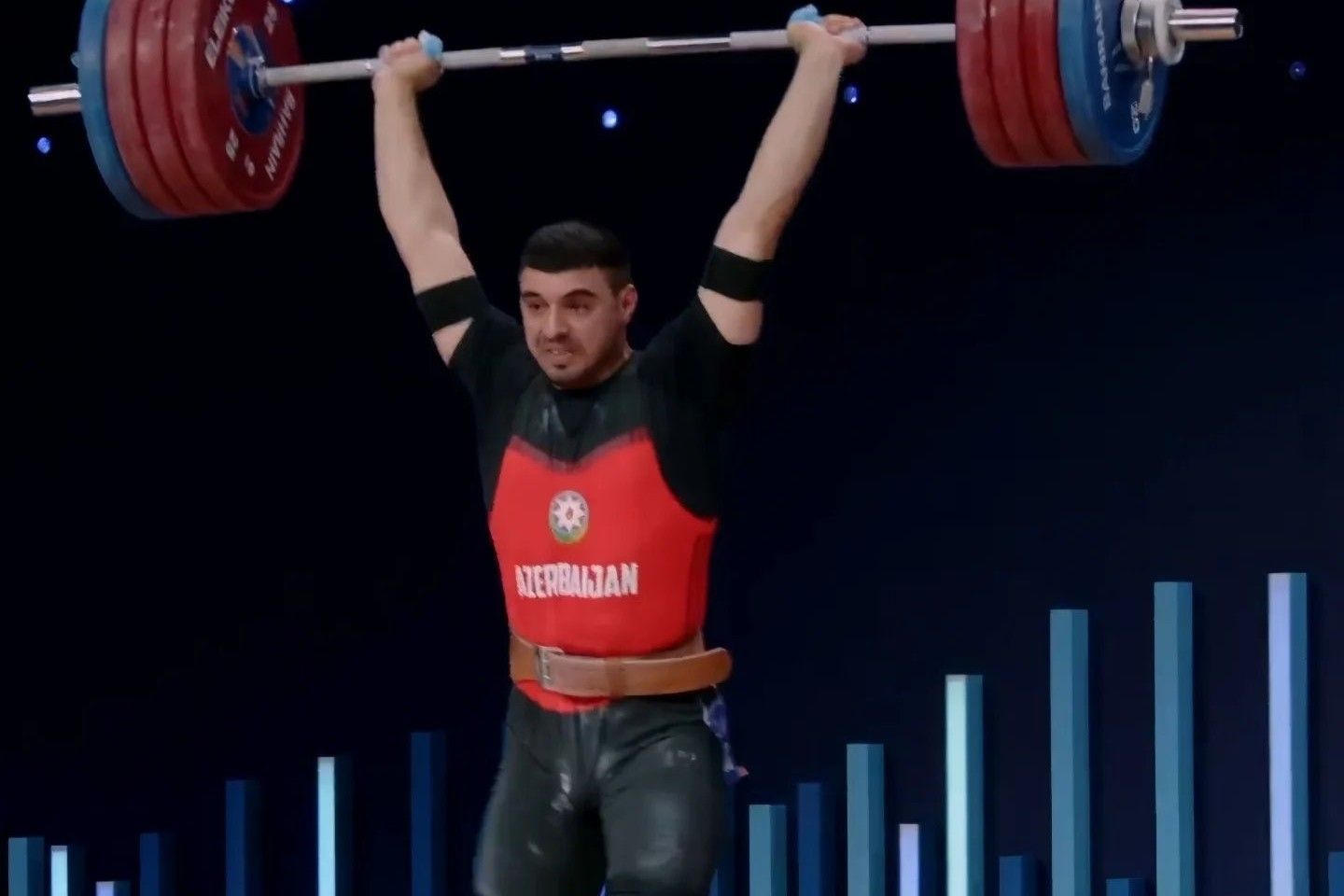 Azerbaijani weightlifter wins silver medal at world championship [PHOTOS]