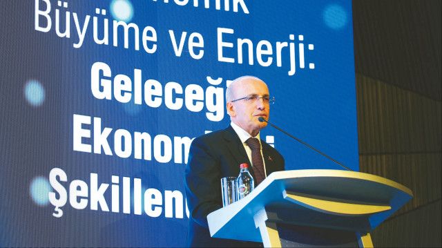 Finance Minister Şimşek upbeat on Turkiye's net reserves