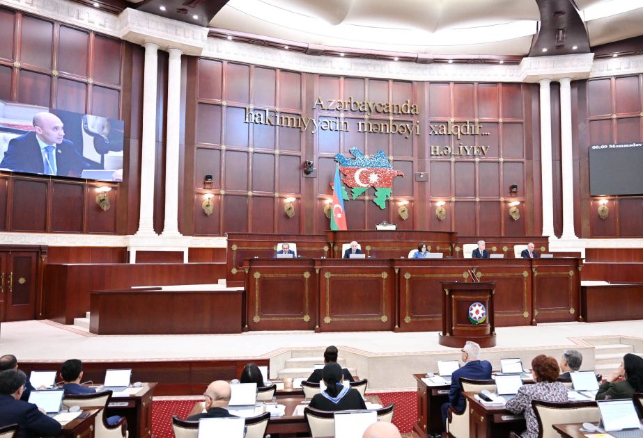 Azerbaijani parliament approves name changes for commissions and amendments on toll highway rules