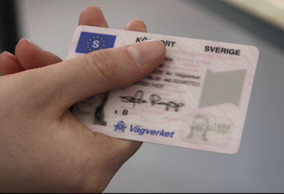 Driver's license for vehicles with manual transmission may be invalid in Sweden