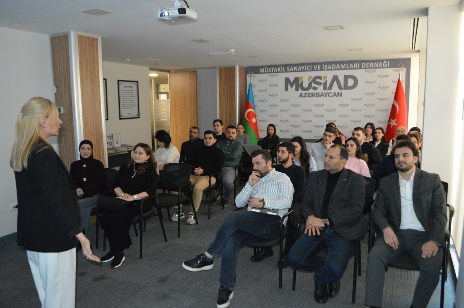 MÜSİAD holds seminar on leadership and effective communication held in Baku [PHOTOS]