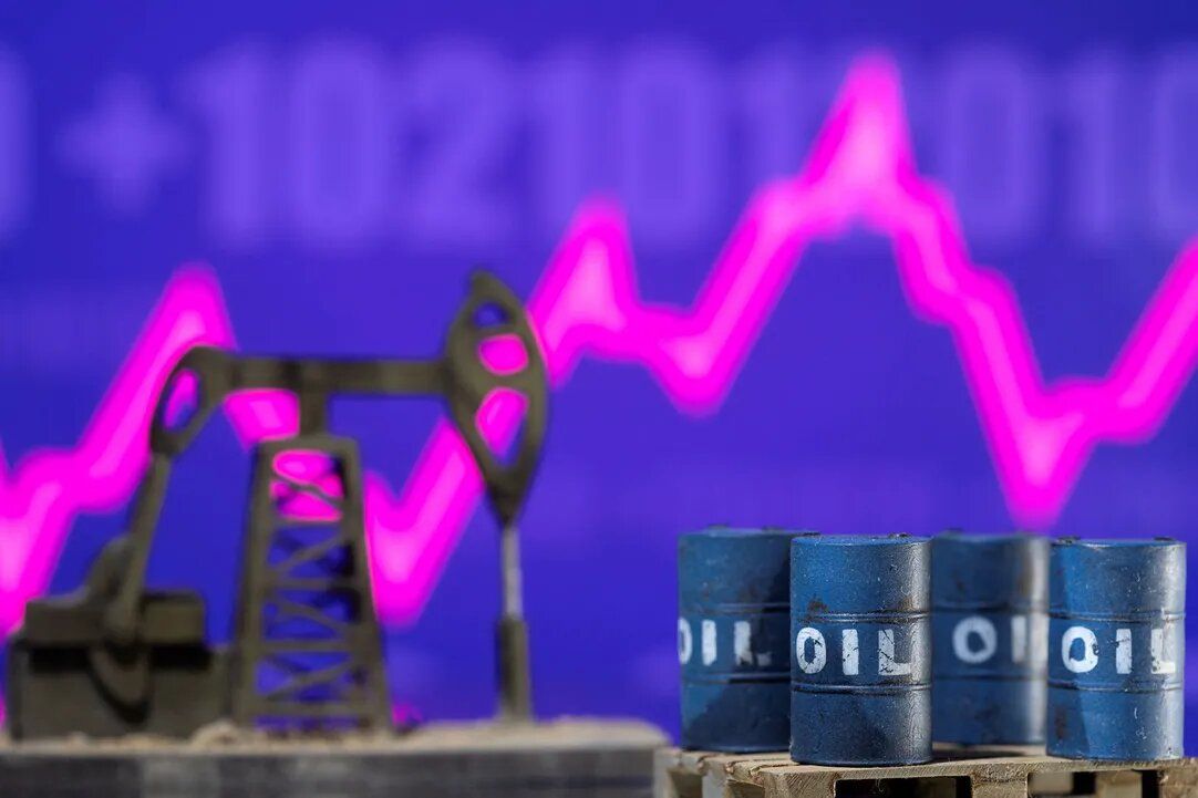 Oil prices surge as expanded U.S. sanctions target Russian oil exports