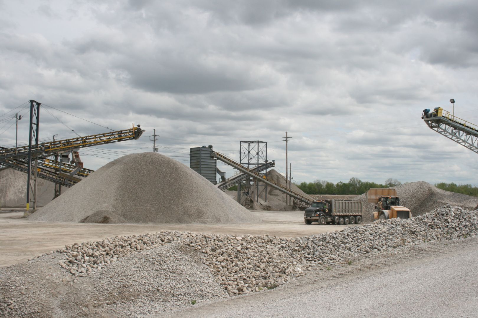 Azerbaijan's aggregate materials output rises