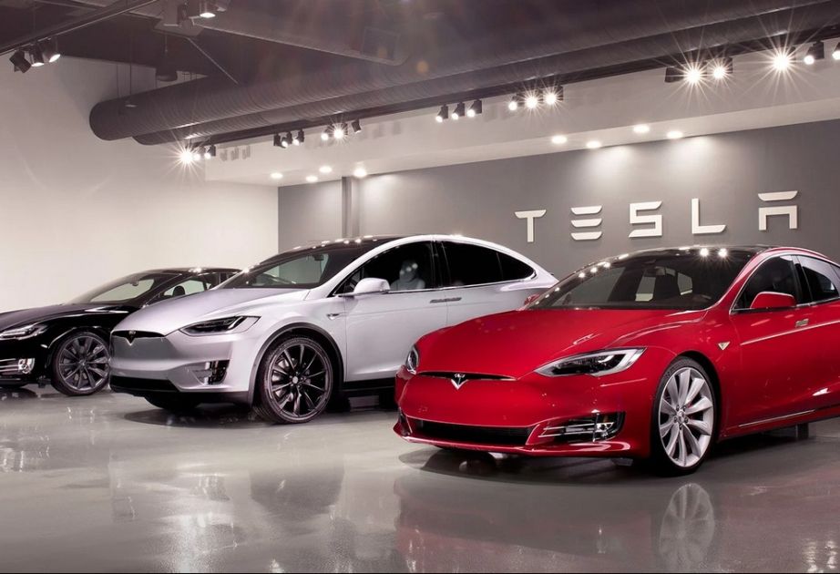 Tesla significantly increases prices of all cars in Canada