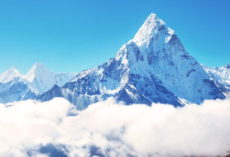 Climbing Mount Everest becomes incredibly expensive