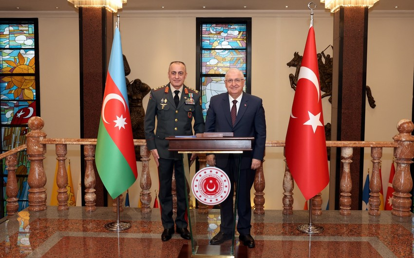 Türkiye, Azerbaijan strengthen defense ties during high-level meetings [PHOTOS]