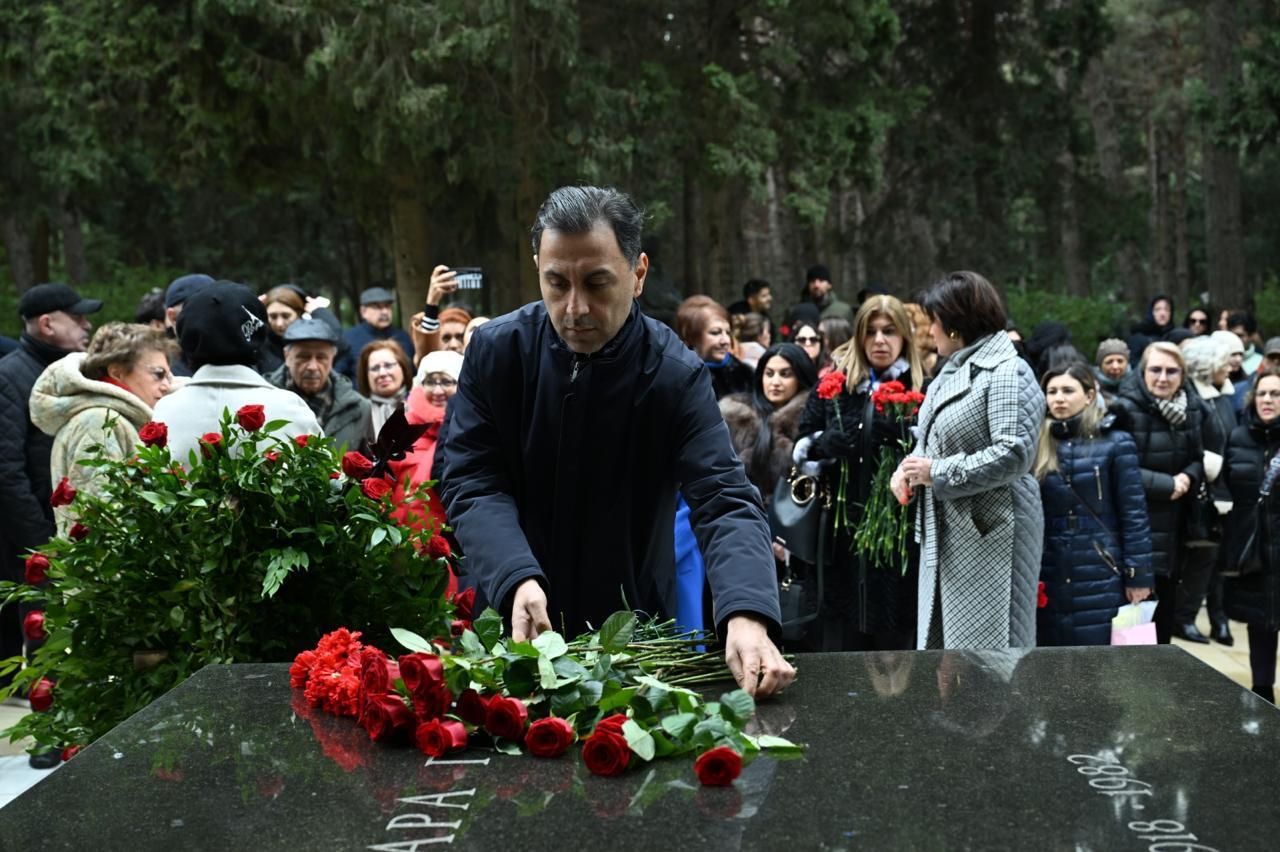 Public and cultural figures pay tribute to Gara Garayev [PHOTOS]