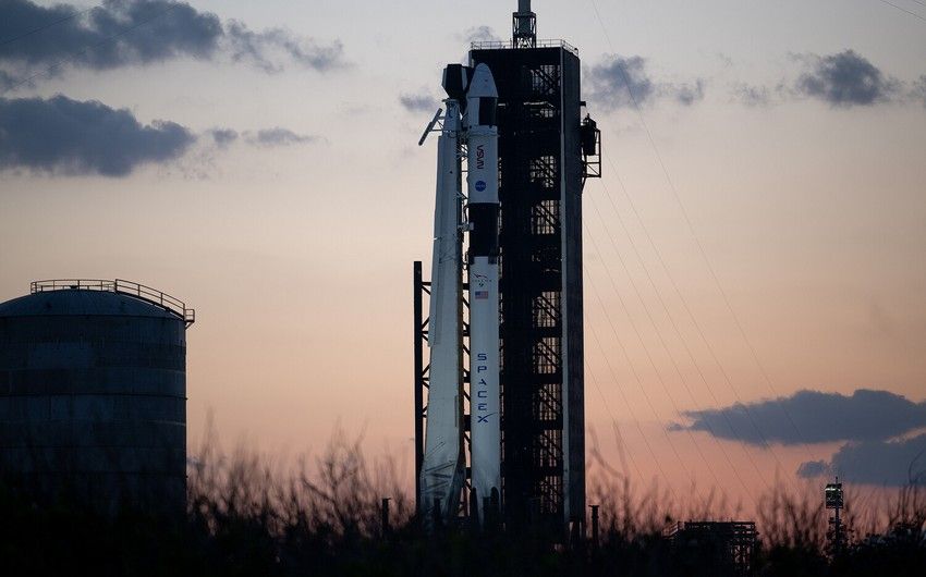 SpaceX launches Athena lander for lunar exploration