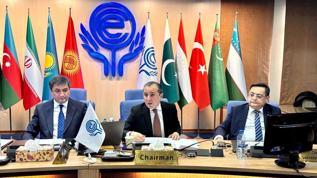 Azerbaijan chairs OIC Tourism Committee meeting in Tehran