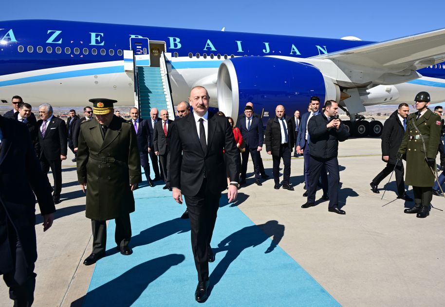 President Ilham Aliyev arrives in Ankara on working visit [PHOTOS/VIDEO]